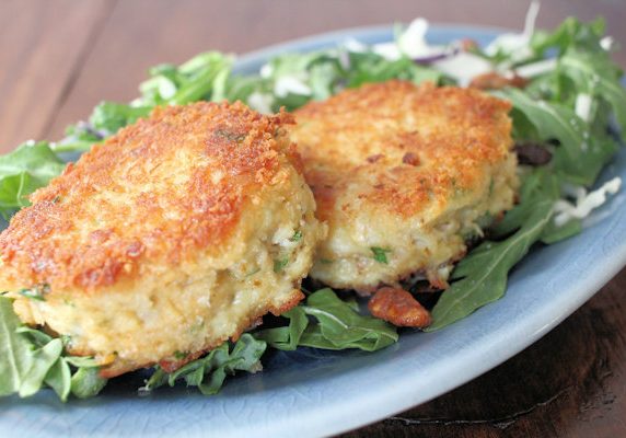 Savory-Crab-Cakes-1_600x400